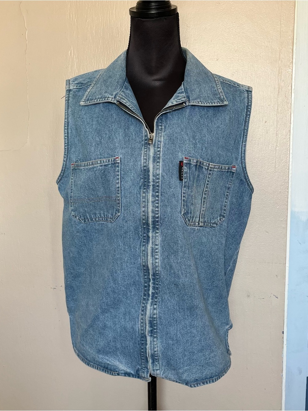 Gloria Vanderbilt Vintage 90s biker denim zip up vest